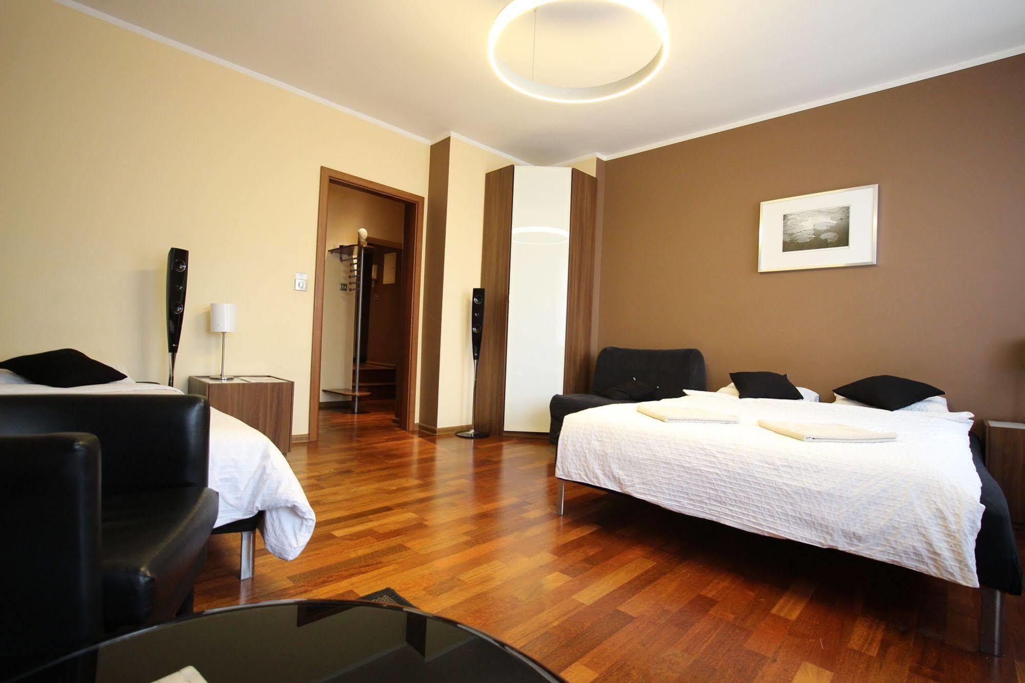 Rainbow Apartments 1 คราคูฟ ภายนอก รูปภาพ